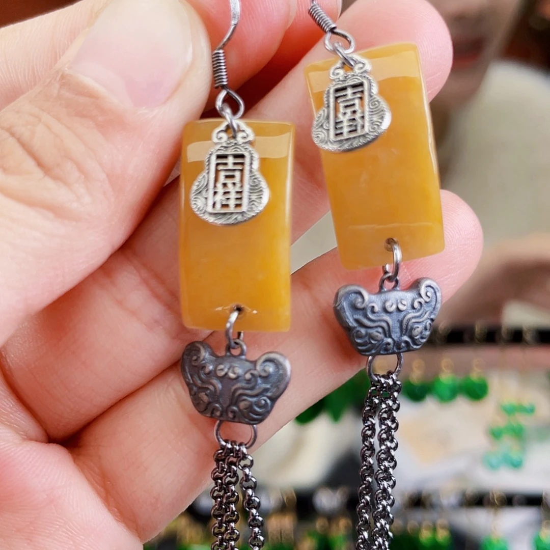 翡翠未镶嵌耳饰饰品