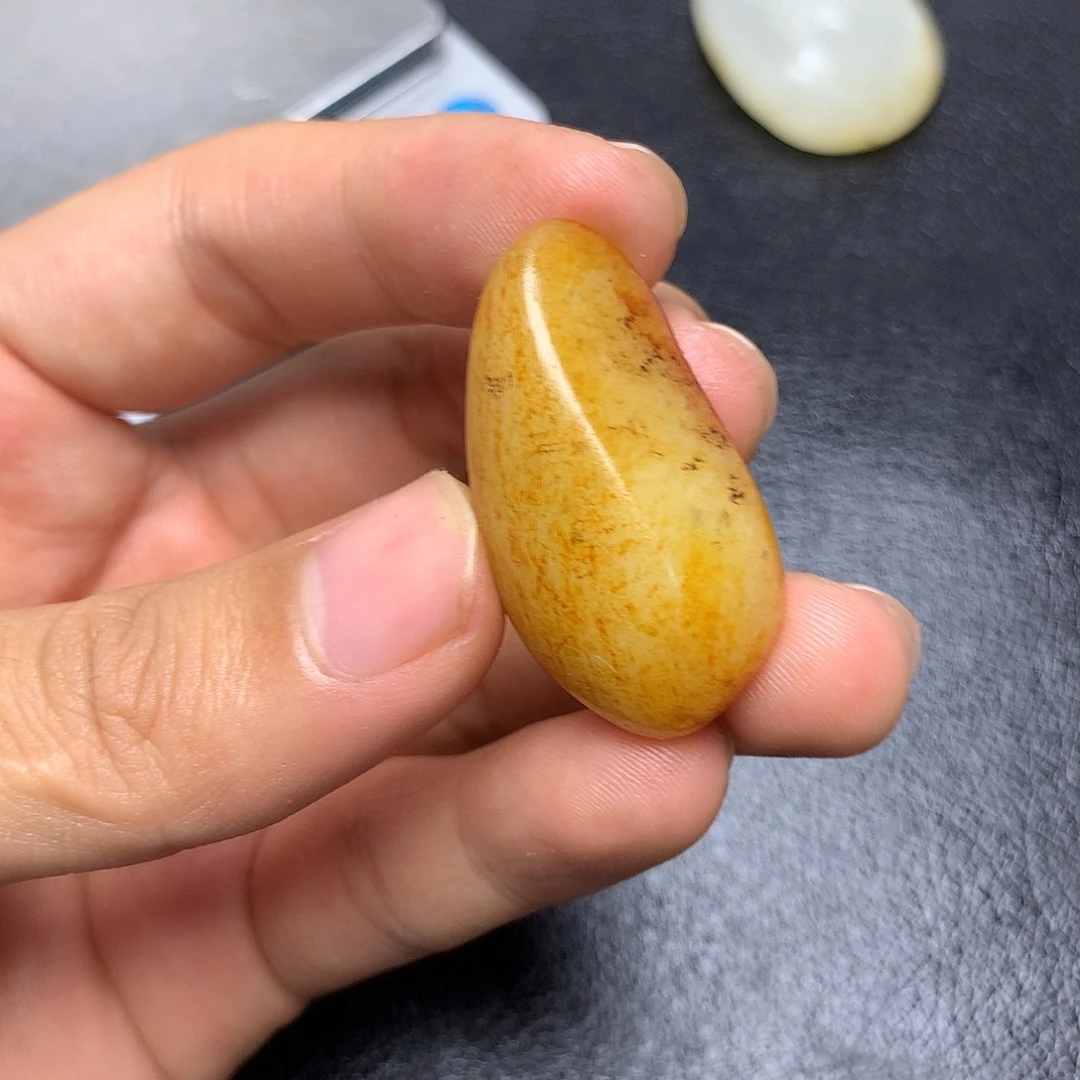 和田玉（糖玉）未镶嵌挂件