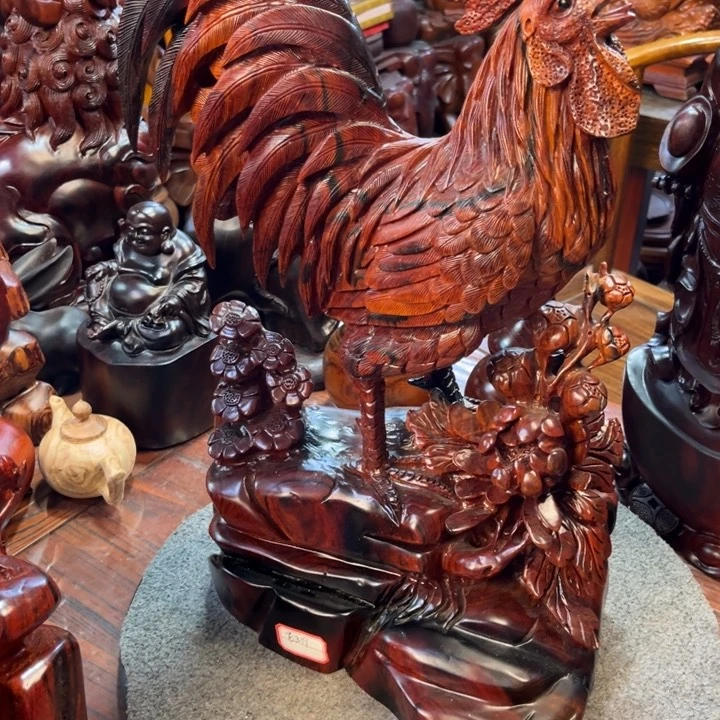 交趾黄檀（大红酸枝）永****郭公鸡摆件