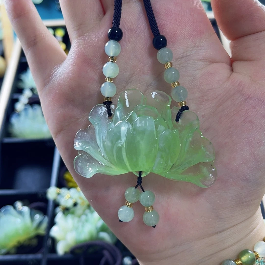 蛇纹石玉颈饰未镶嵌13