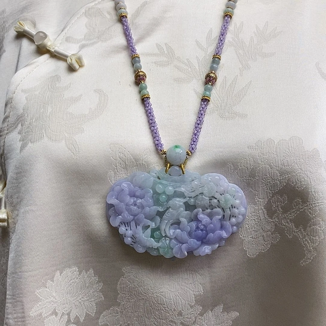 翡翠颈饰未镶嵌天然