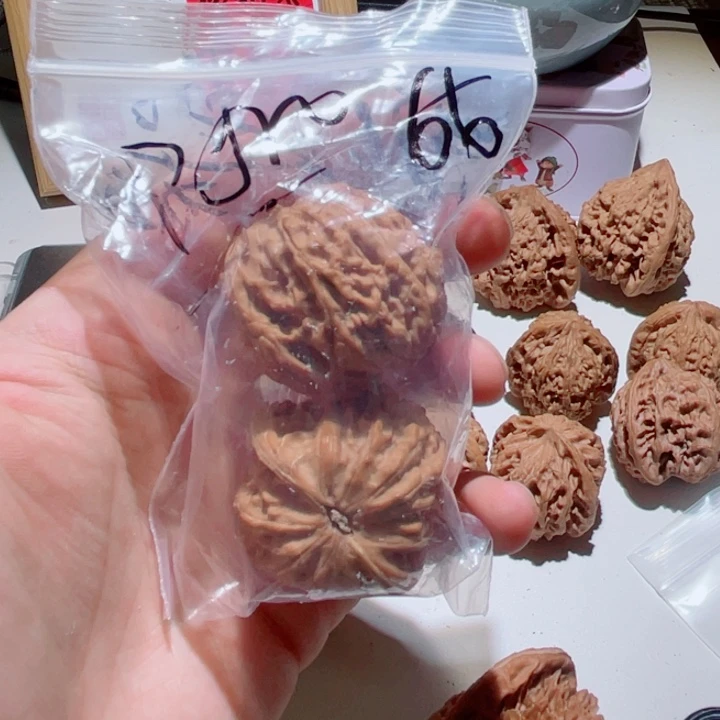 p***o文玩核桃把件40全品磨盘