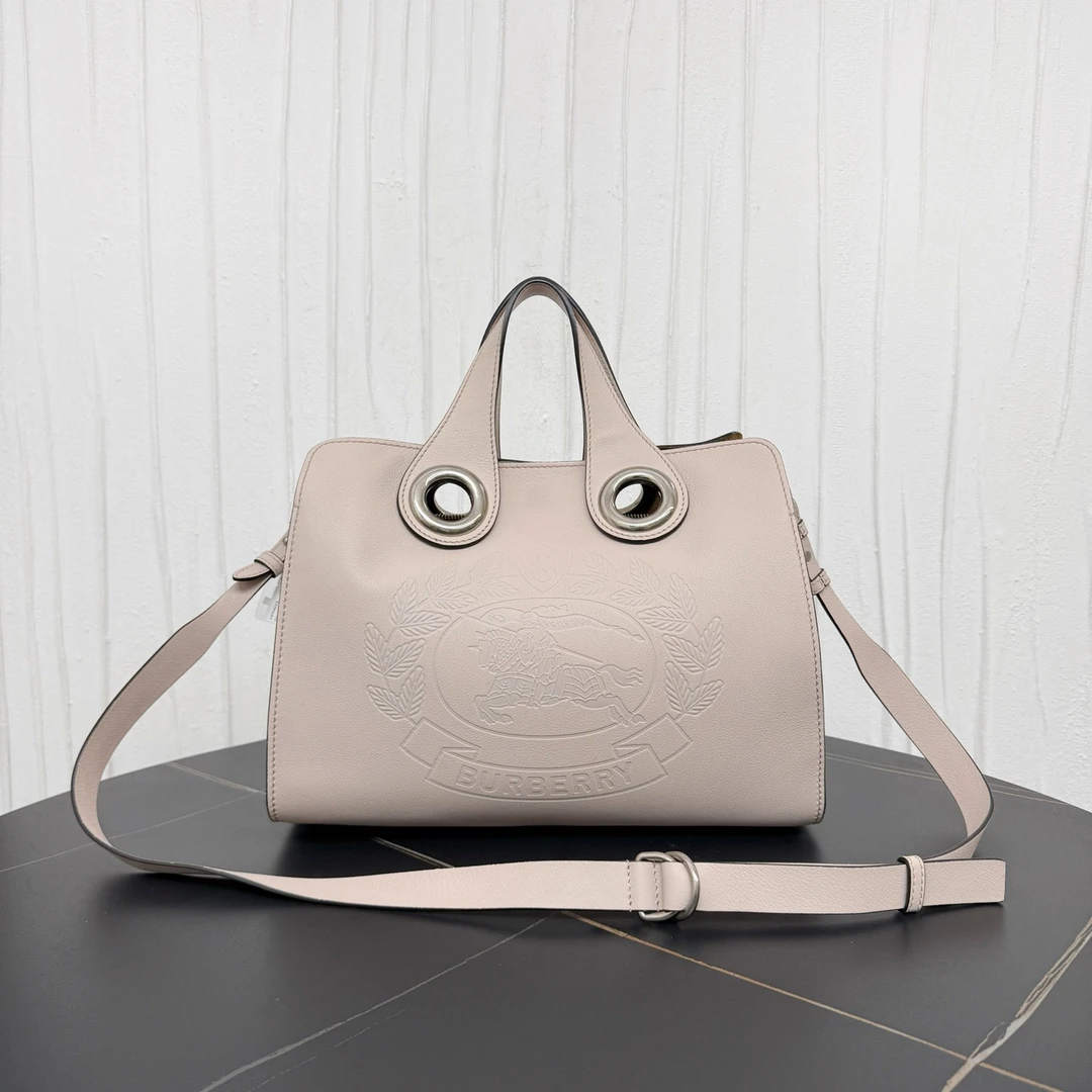 99新 BURBERRY/博柏利 /夏vv0926/单肩包/14754223