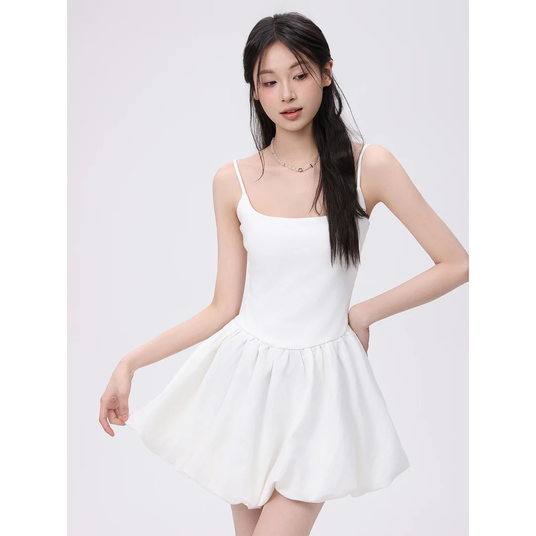 Creamsu叙白 法式芭蕾风白色吊带裙女夏季甜美收腰蓬蓬花苞连衣裙