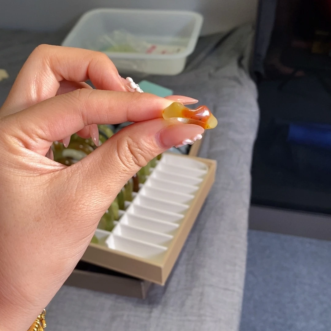 *****蛇纹石玉未镶嵌手镯