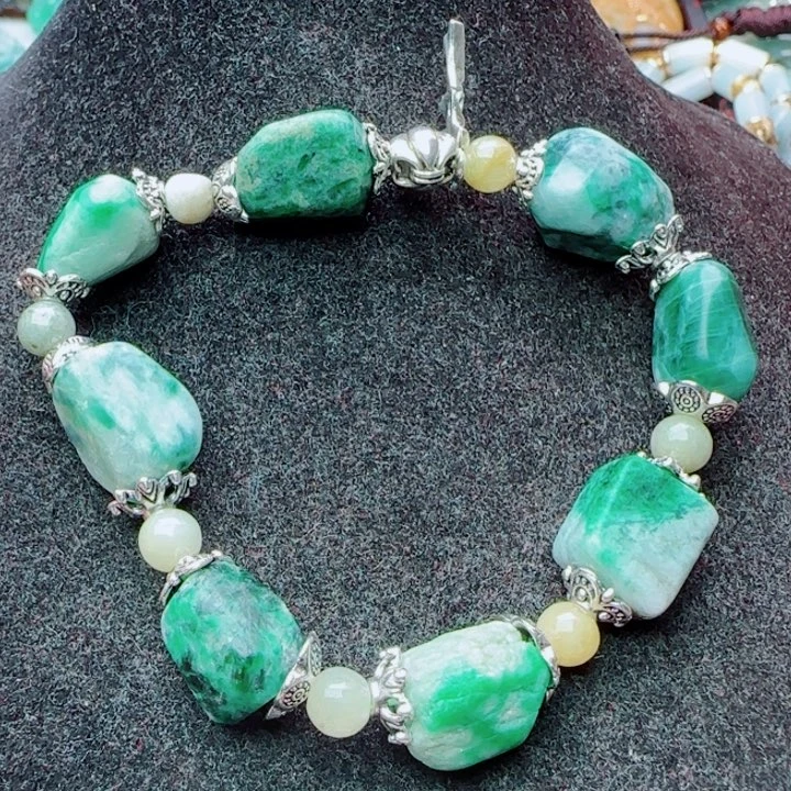 翡翠未镶嵌颈饰天然A货28