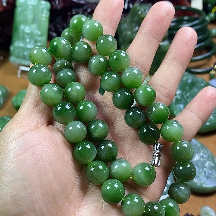 未镶嵌和田玉摆件