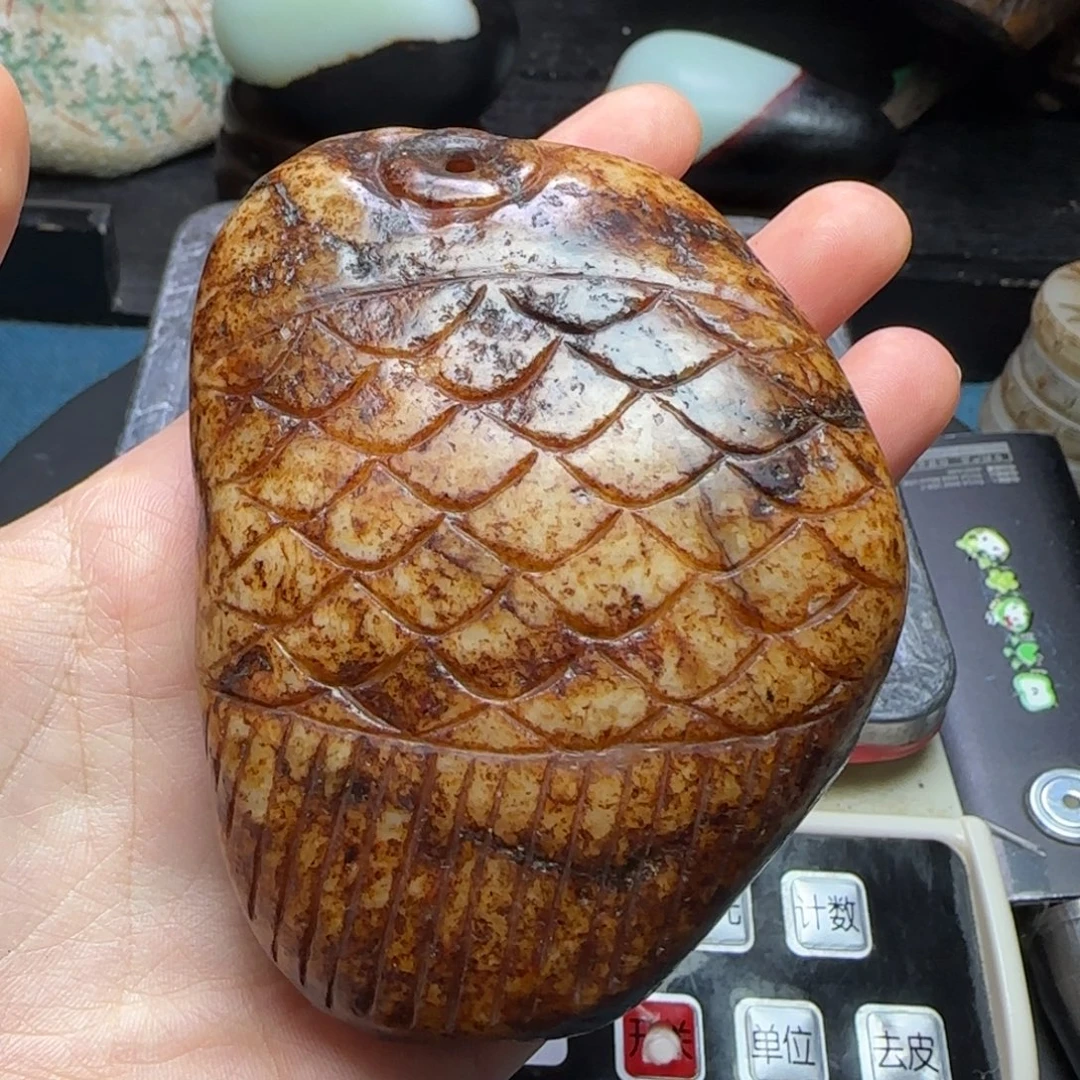 二***川和田玉（糖玉）未镶嵌挂件