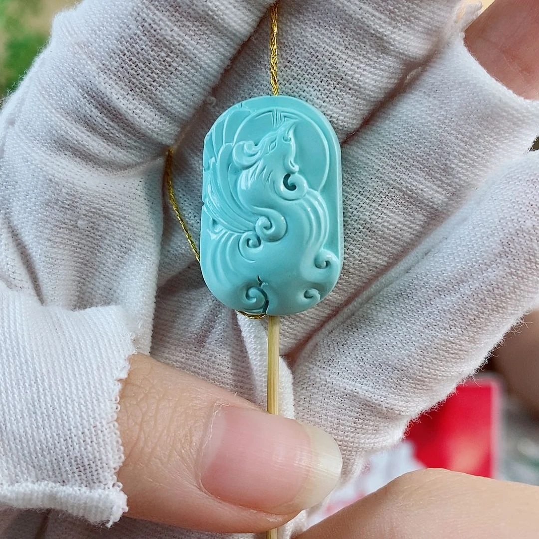 未镶嵌绿松石珠宝奇石