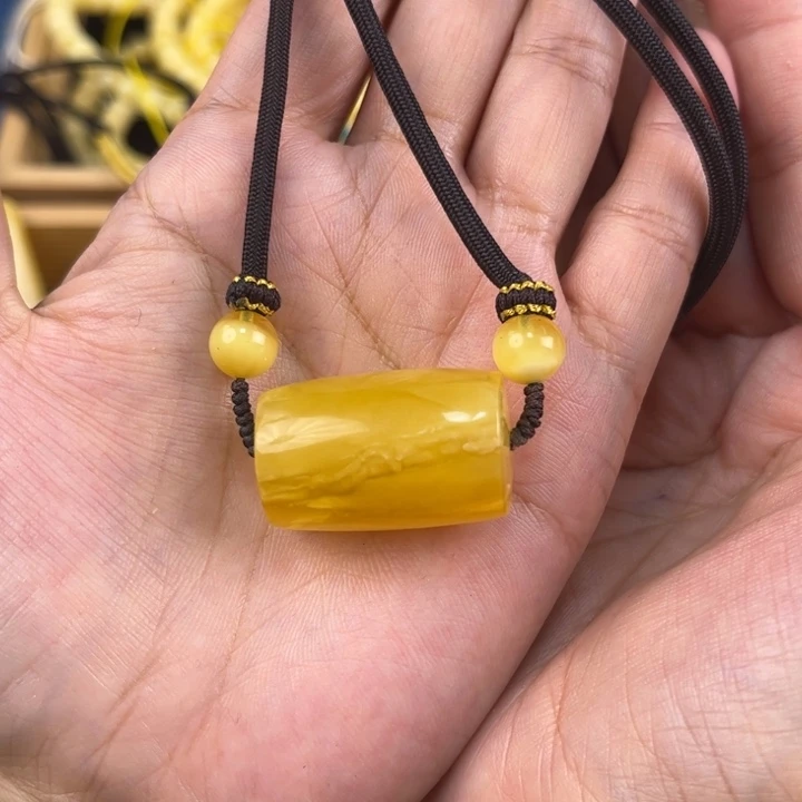 未镶嵌琥珀珠宝奇石琥珀，