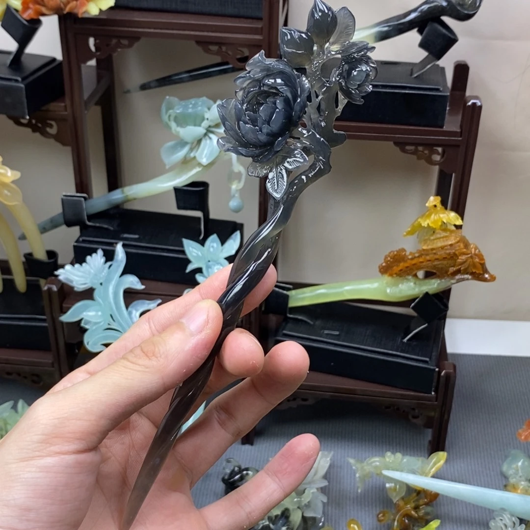 暖***暖蛇纹石玉合金发饰