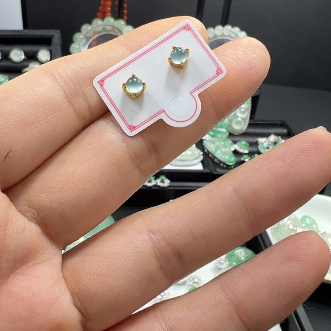 翡翠未镶嵌耳钉3号