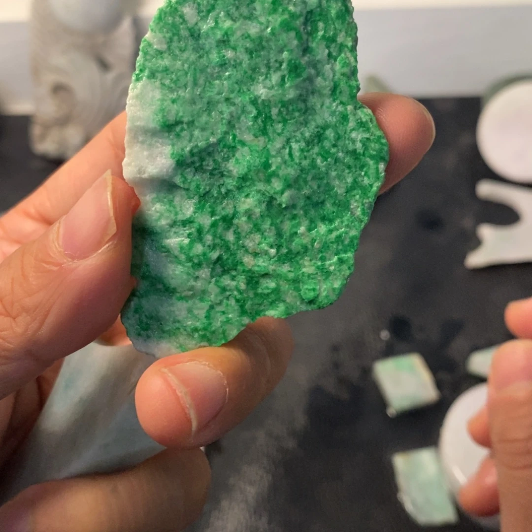 1***7翡翠未镶嵌颈饰缅甸A货