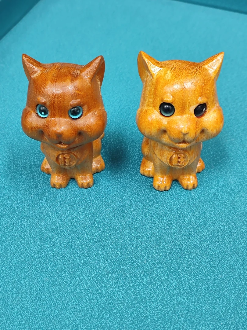 黄金檀大狗摆件（多样性一件发货）