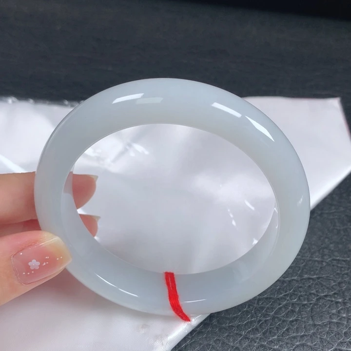 未镶嵌手镯翡翠60-61。