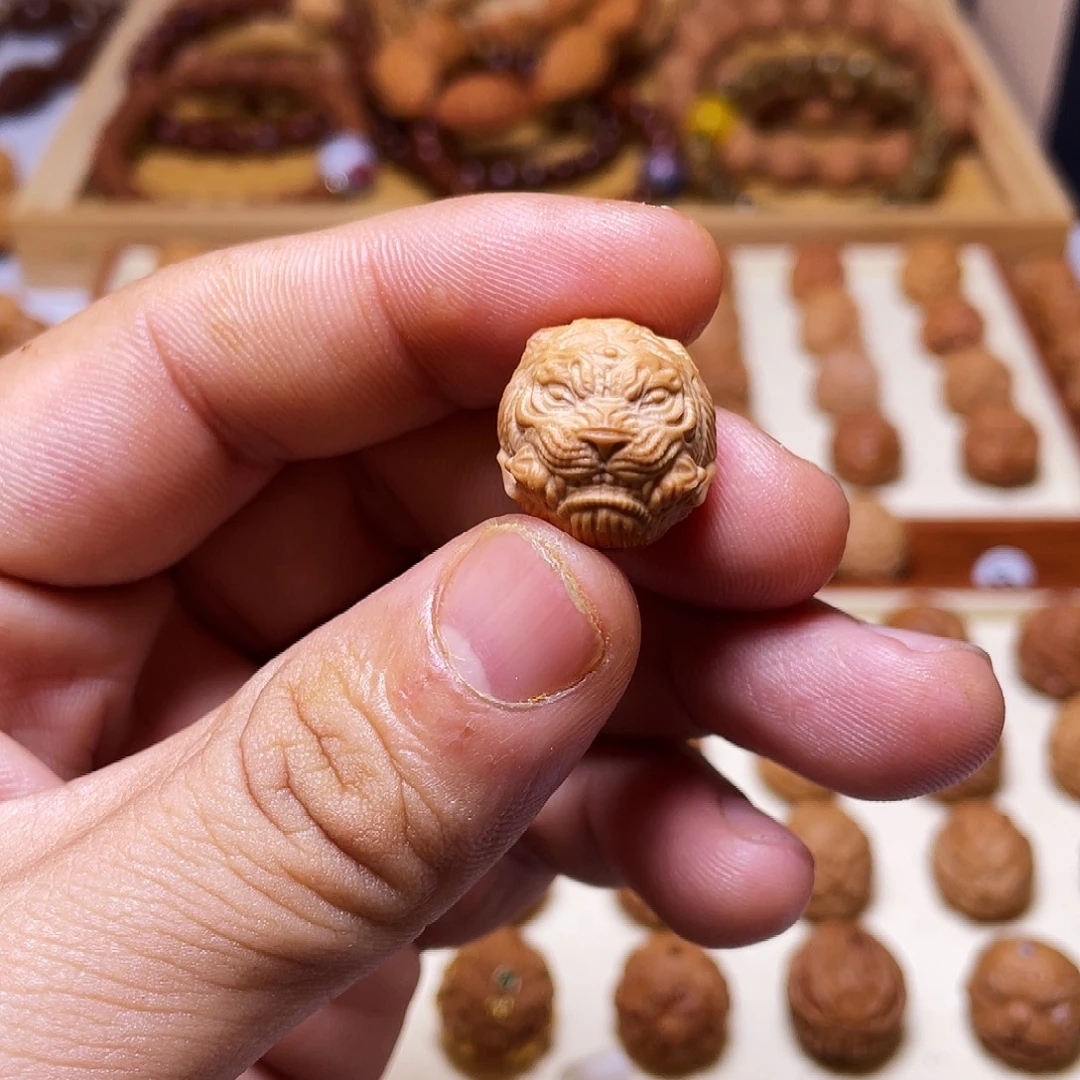 猴头核桃吊坠16左右猴头核桃山君