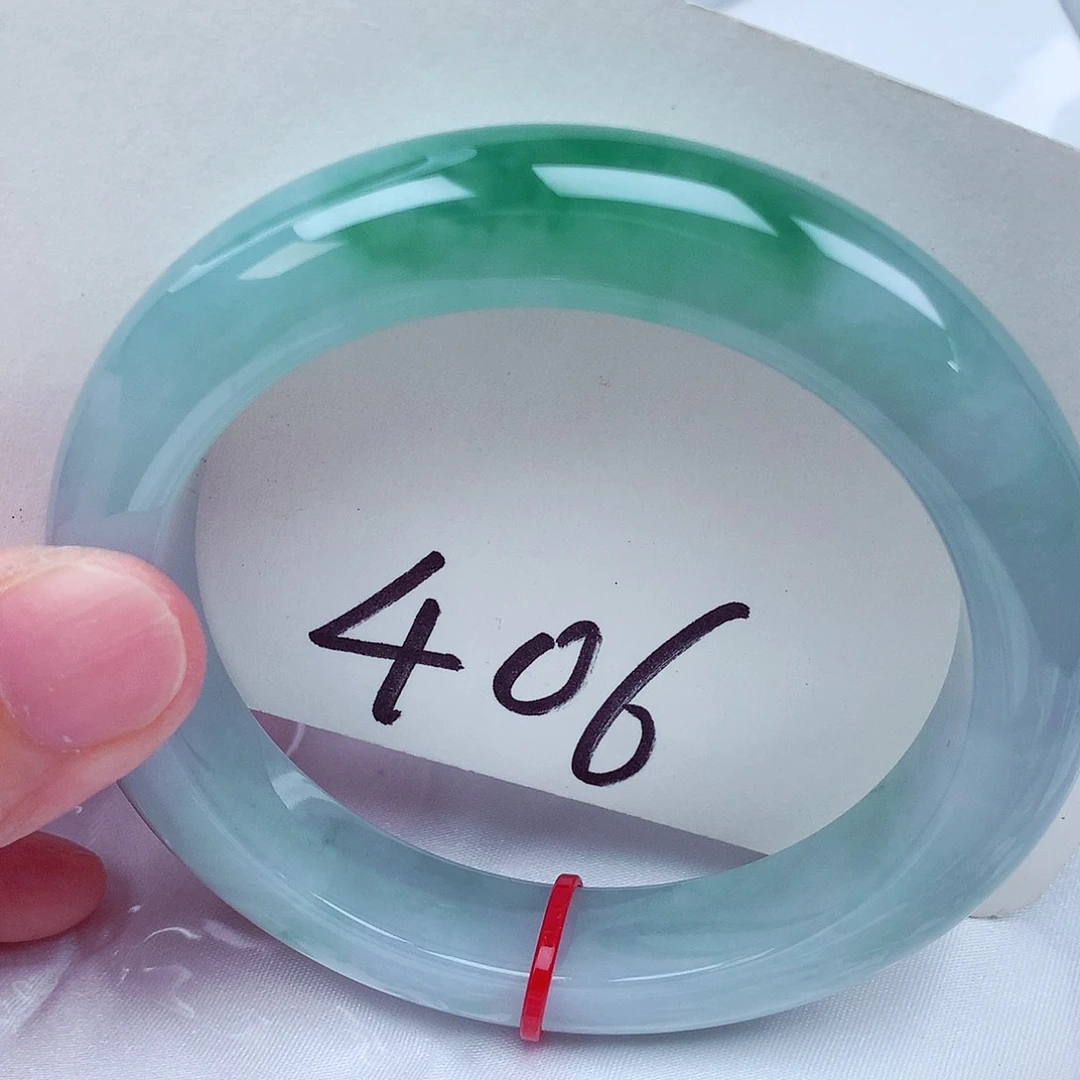 翡翠手镯未镶嵌翡翠