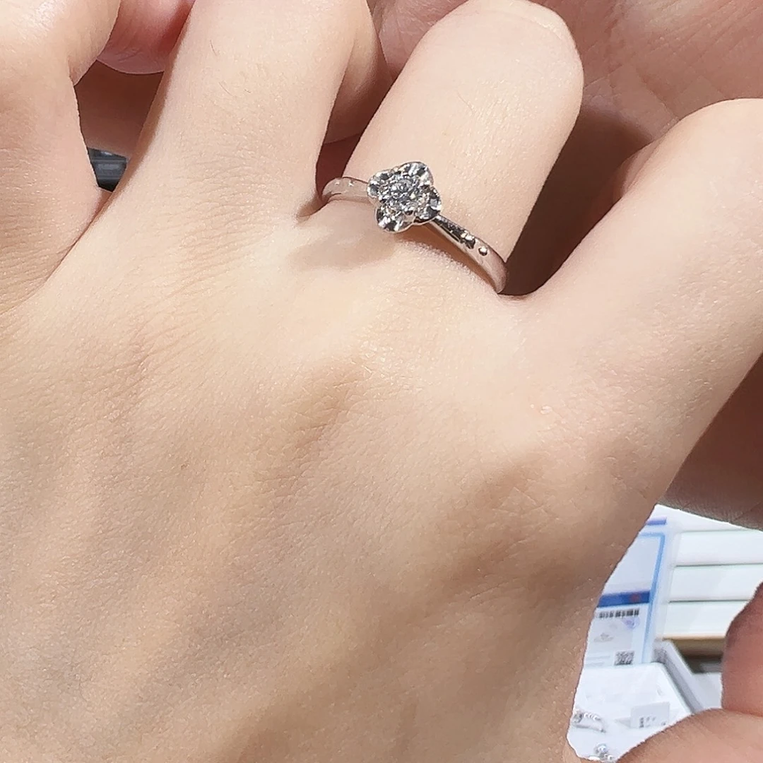 钻石戒指/指环铂Pt950镶嵌A18090536