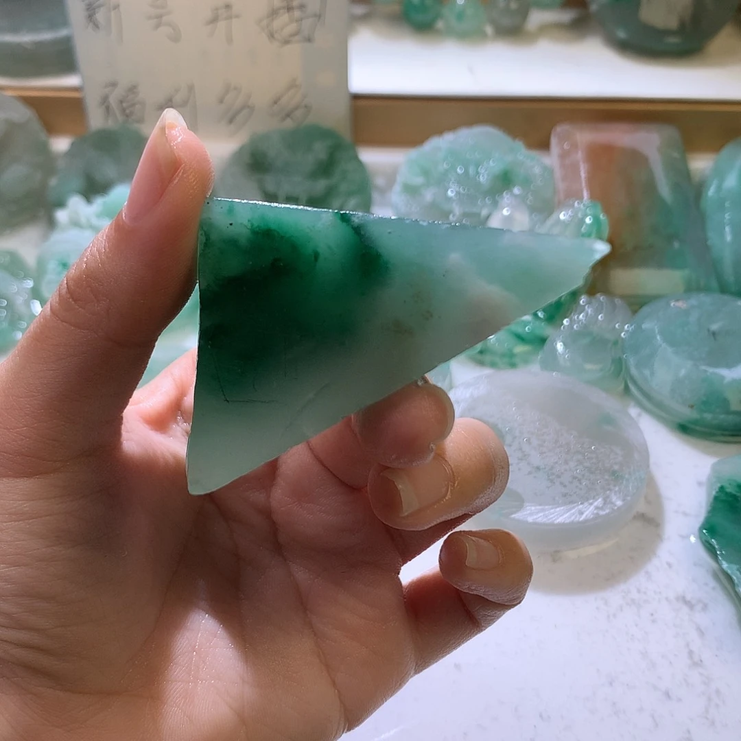 石英质玉未镶嵌珠宝半成品