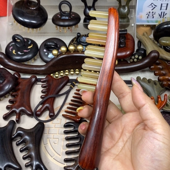 紫檀羊角双排梳子