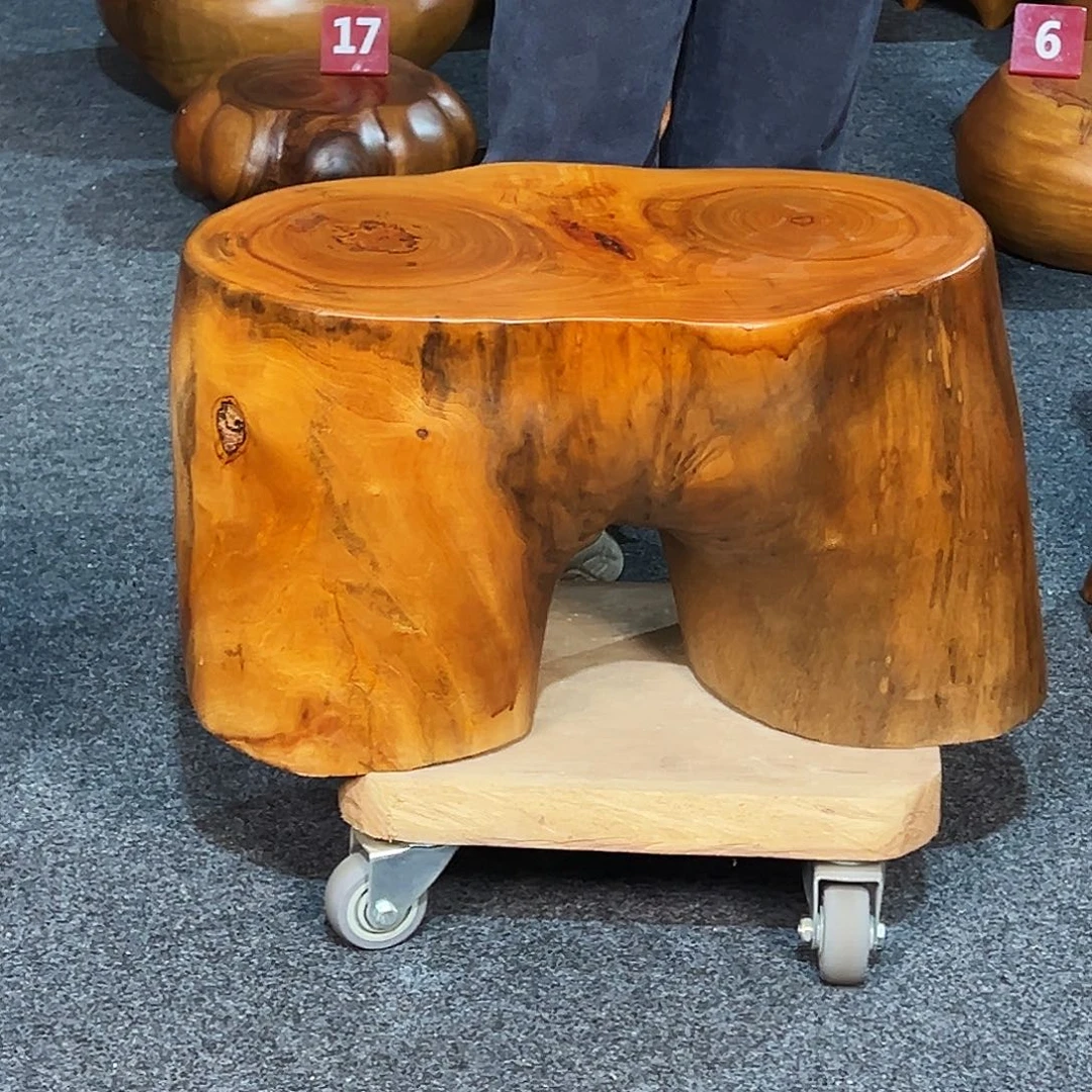 13号香樟木尺寸：55-32-35cm