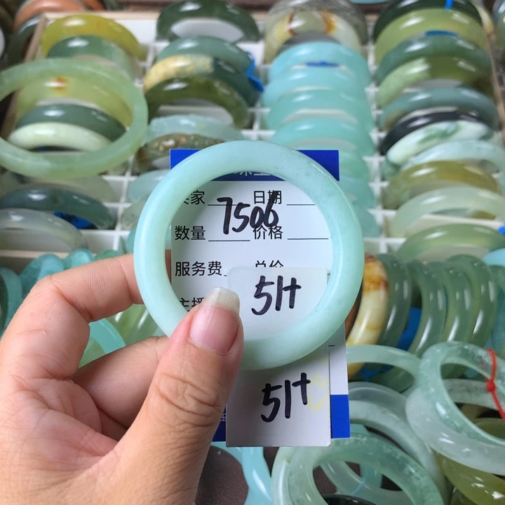 未镶嵌蛇纹石玉手镯7506