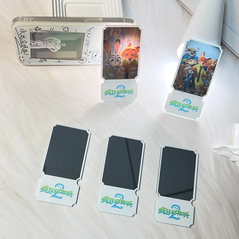 疯狂动物城2镜中画便携式镜子朱迪尼克周边新款亚克力票根透镜