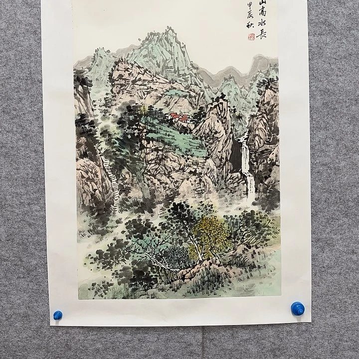 国画花鸟等图案为一体而得