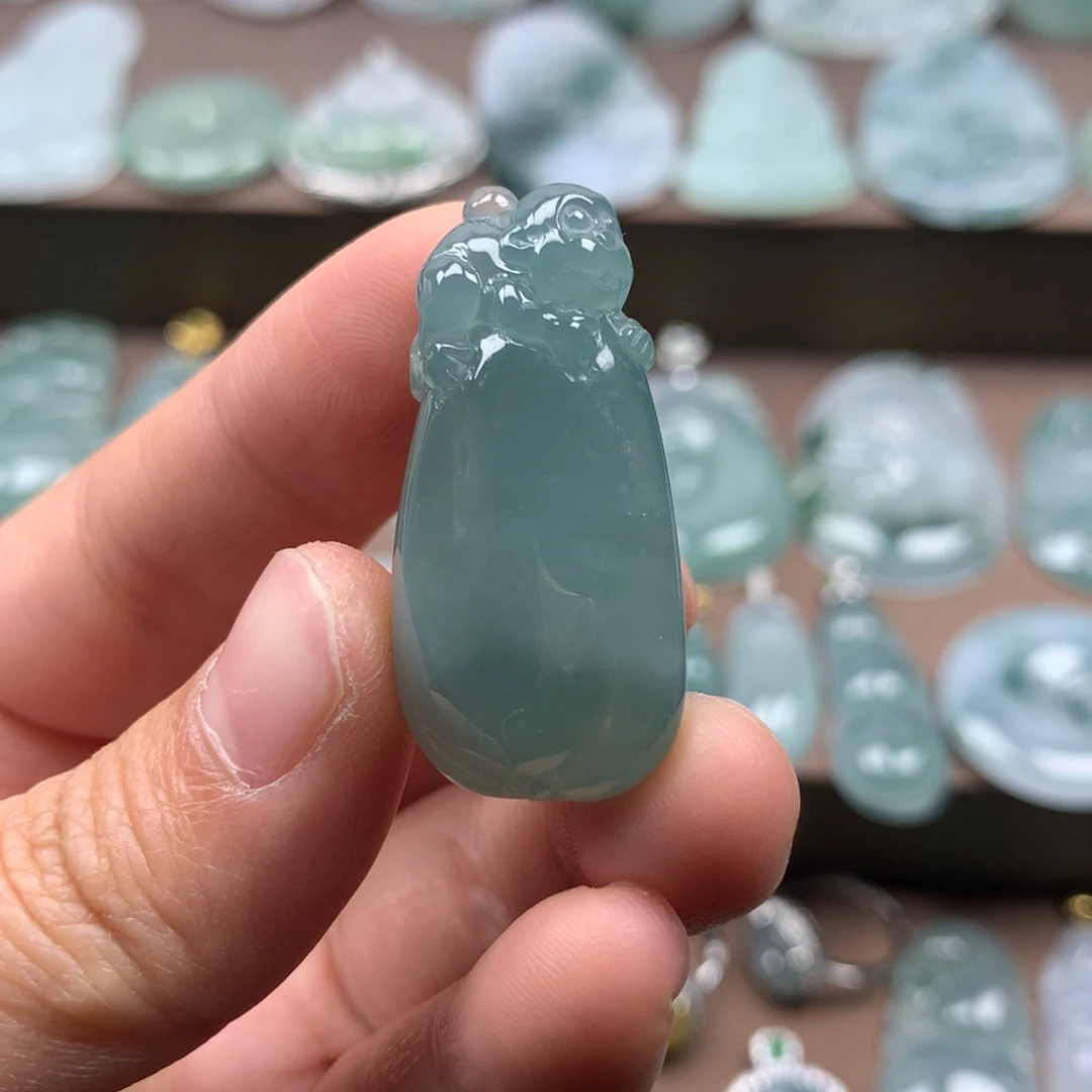 颈饰未镶嵌翡翠天然翡翠