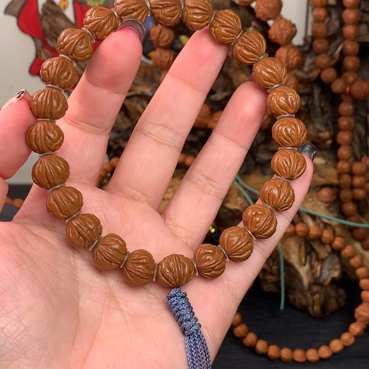 吊坠桃核13玉龙脊手持