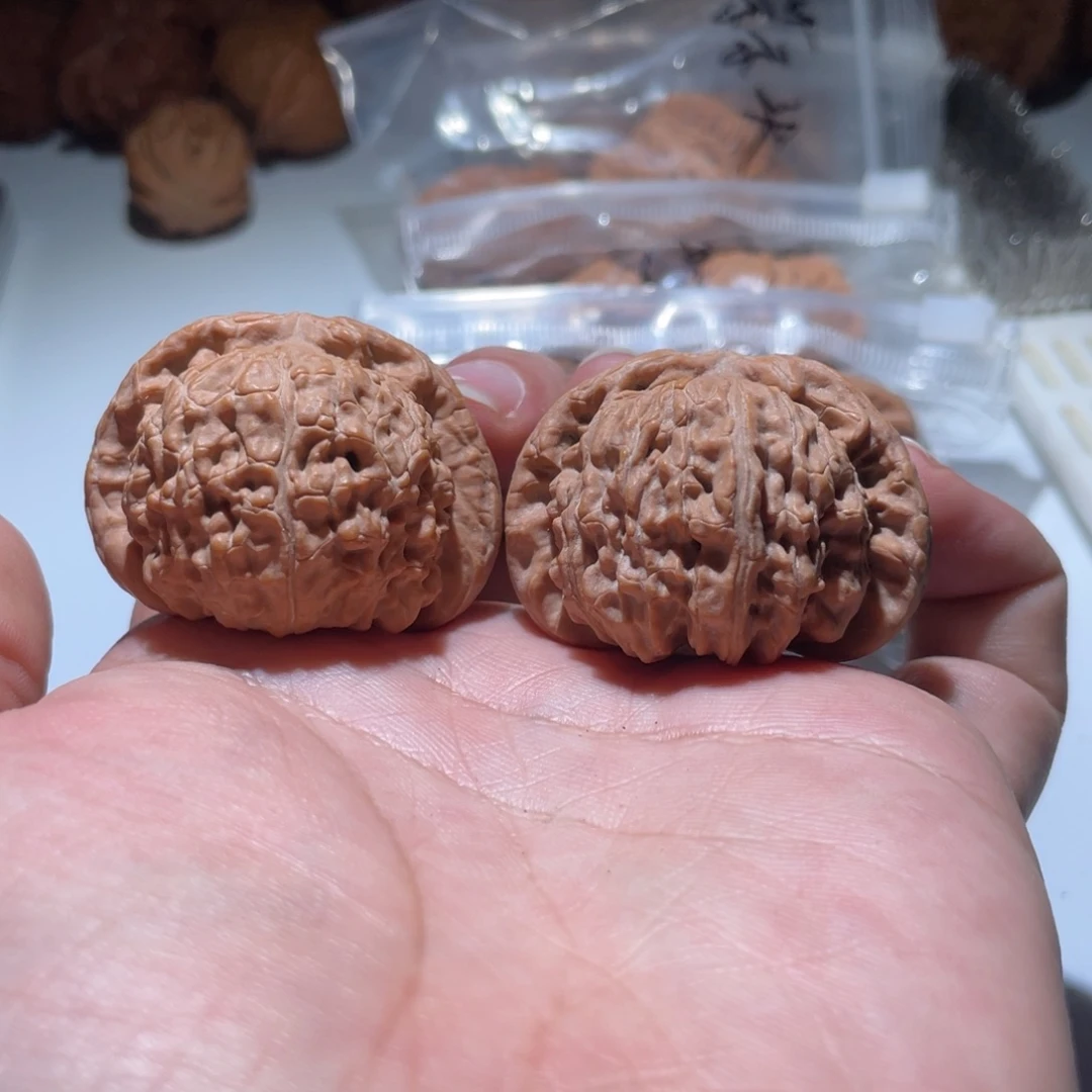 啊***莲吊坠文玩核桃闷白