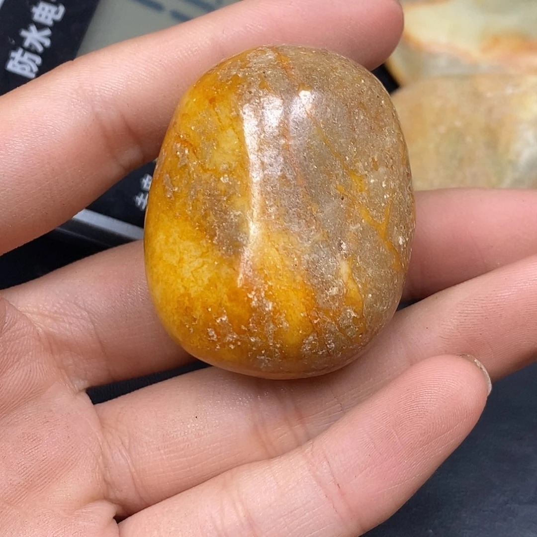 和田玉（糖玉）未镶嵌挂件