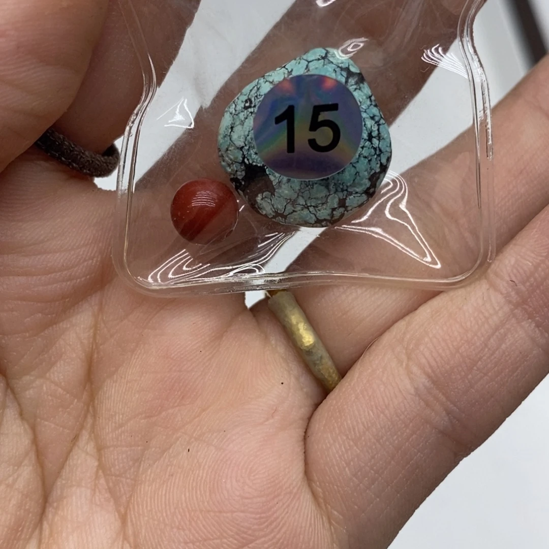 小***学南红玛瑙未镶嵌珠宝奇石