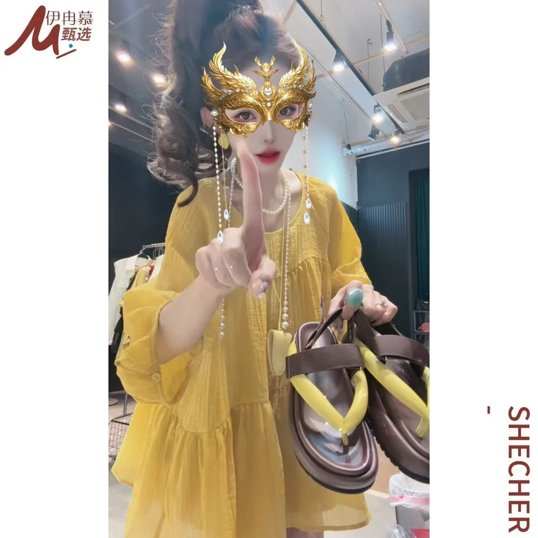 【伊冉慕】灯笼袖褶皱面料都市风纯色防晒衬T恤质服装网红韩版6050