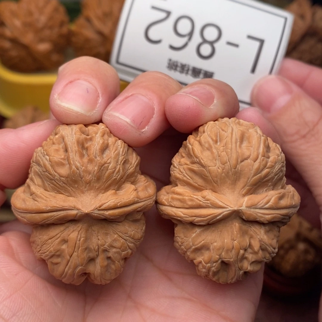 文玩核桃把件元宝40….