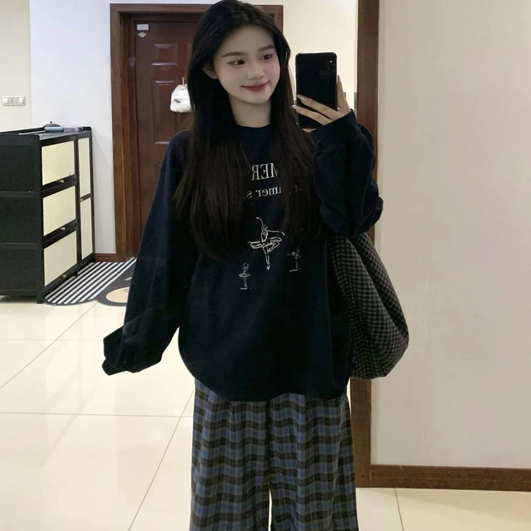 美式复古黑色圆领套头卫衣女秋冬季印花港味chic无帽宽松加绒上衣