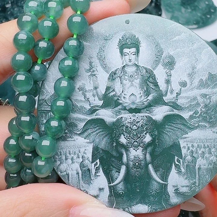 翡翠未镶嵌颈饰多样性发其一