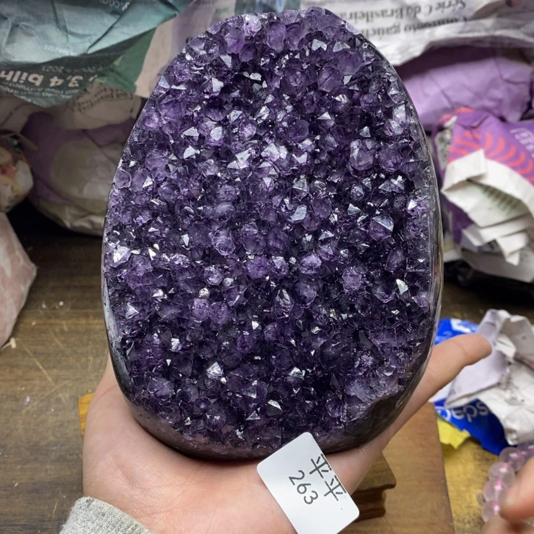 紫晶乌拉圭未镶嵌