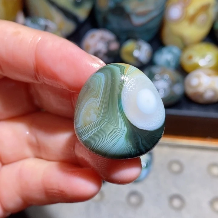 未镶嵌玛瑙/玉髓珠宝半成品82