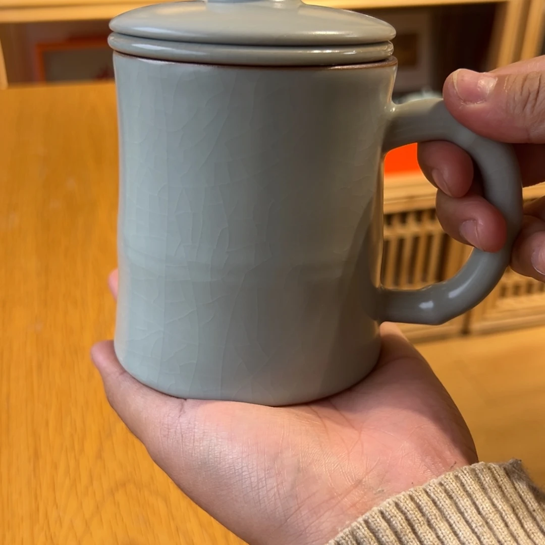 精品月白办公杯。