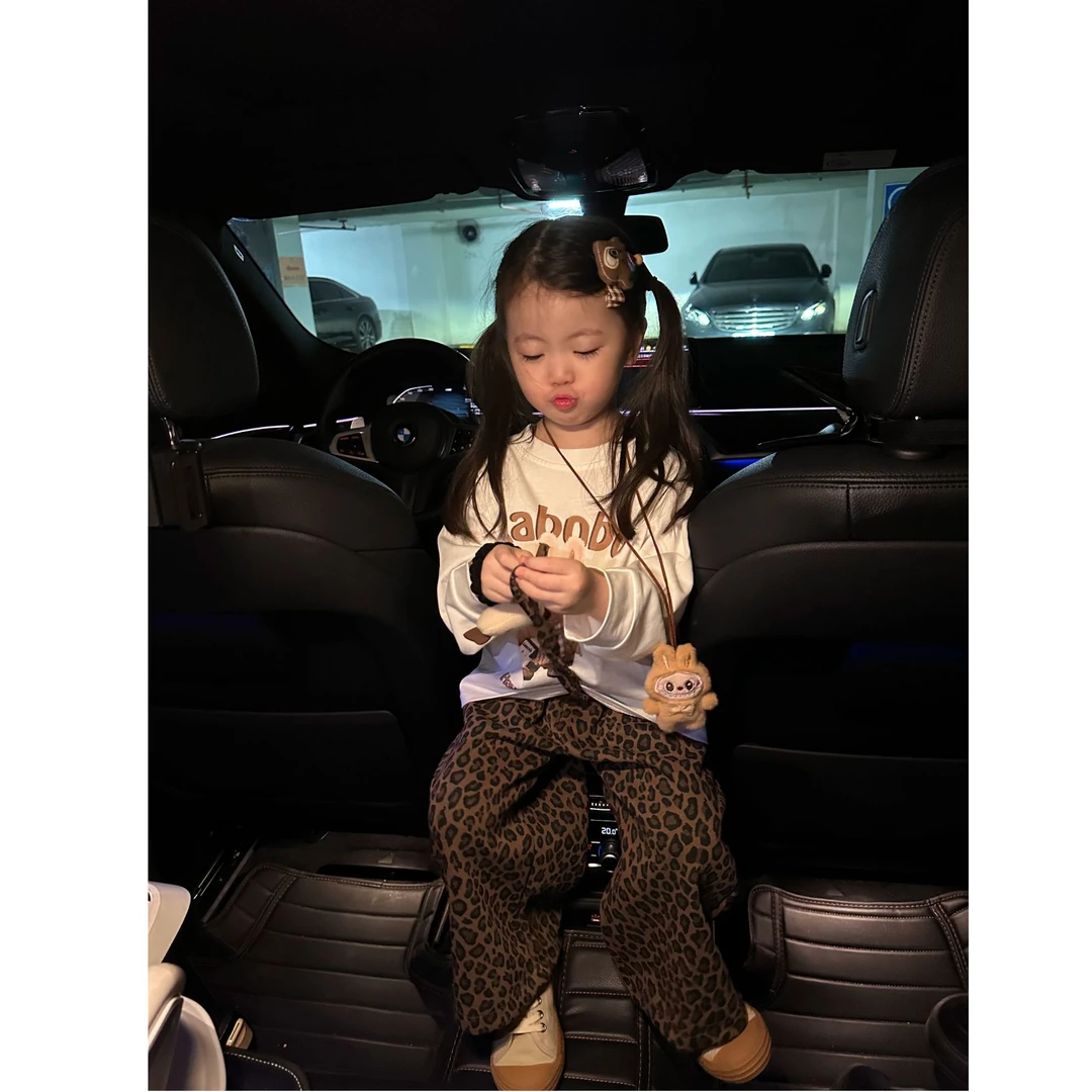 壹妈韩版童装女童秋装套装洋气儿童时髦卡通长袖t恤上衣豹纹裤子