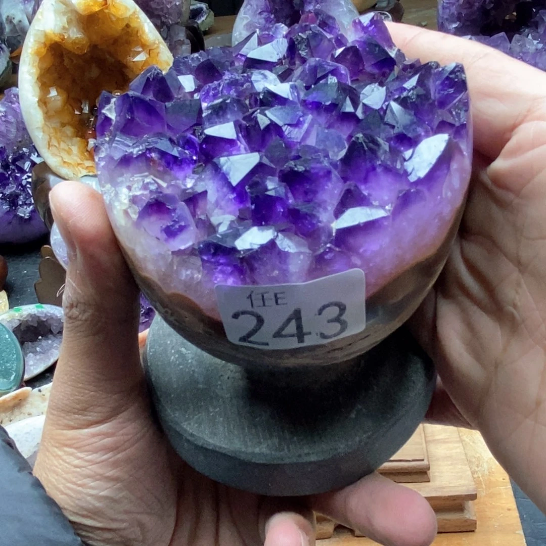 未镶嵌大型摆件（非配饰）水晶