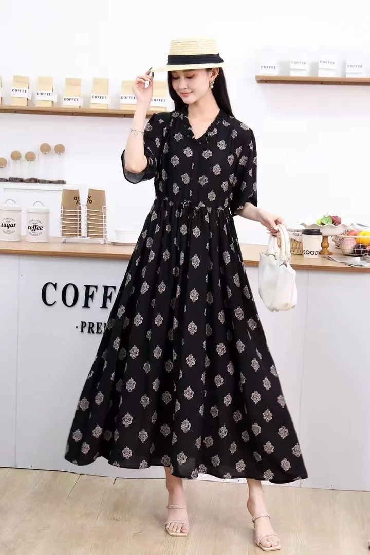 大码宽松遮肉长款优雅显瘦收腰轻奢时尚气质印花连衣裙女4-039