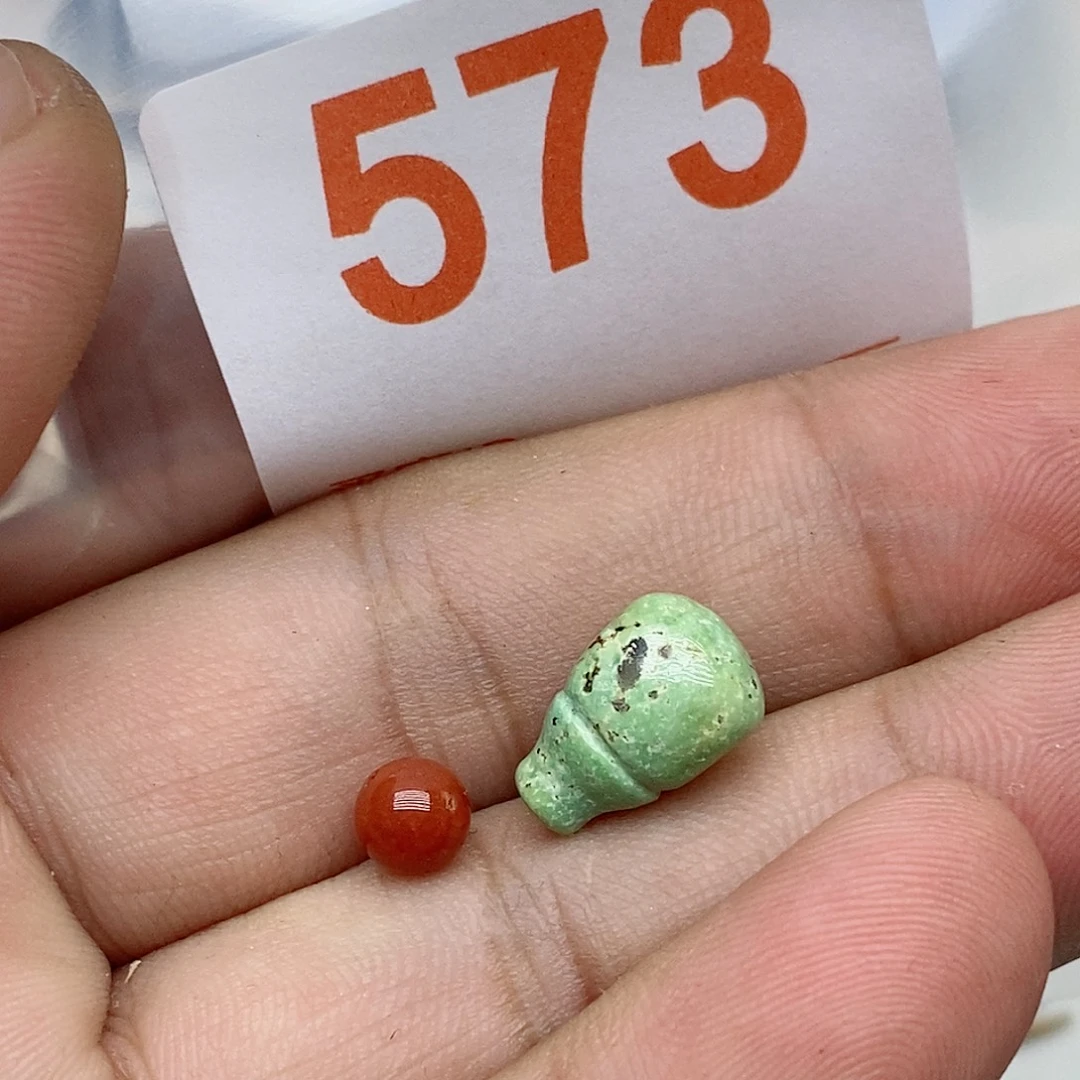 ****9南红玛瑙未镶嵌珠宝奇石