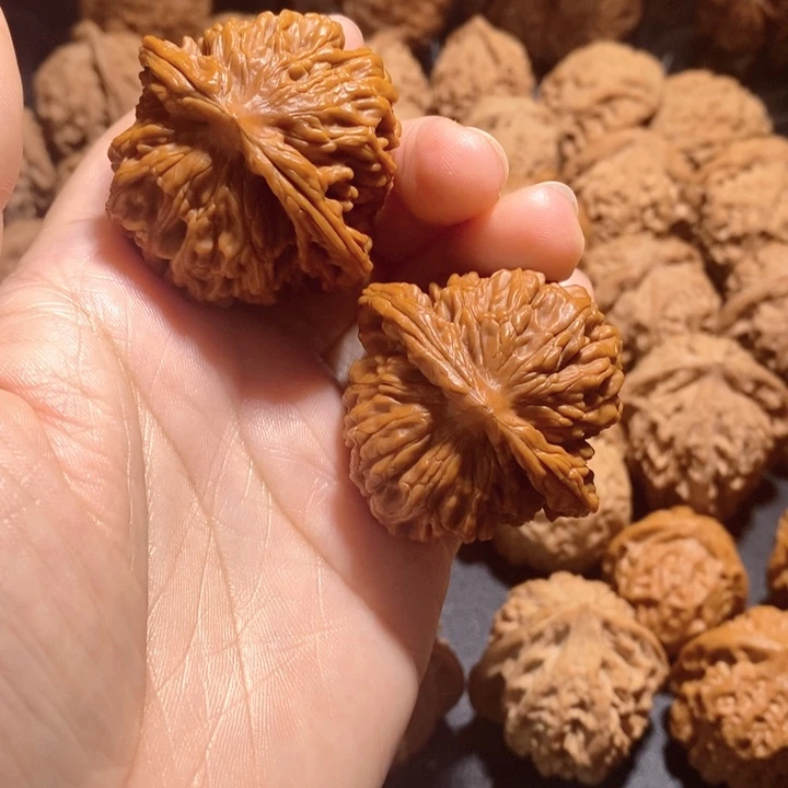 文玩核桃吊坠四座楼43有色差不退不换