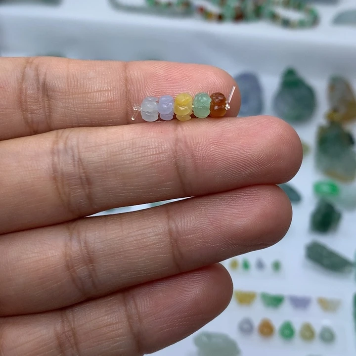 定制翡翠未镶嵌莲花