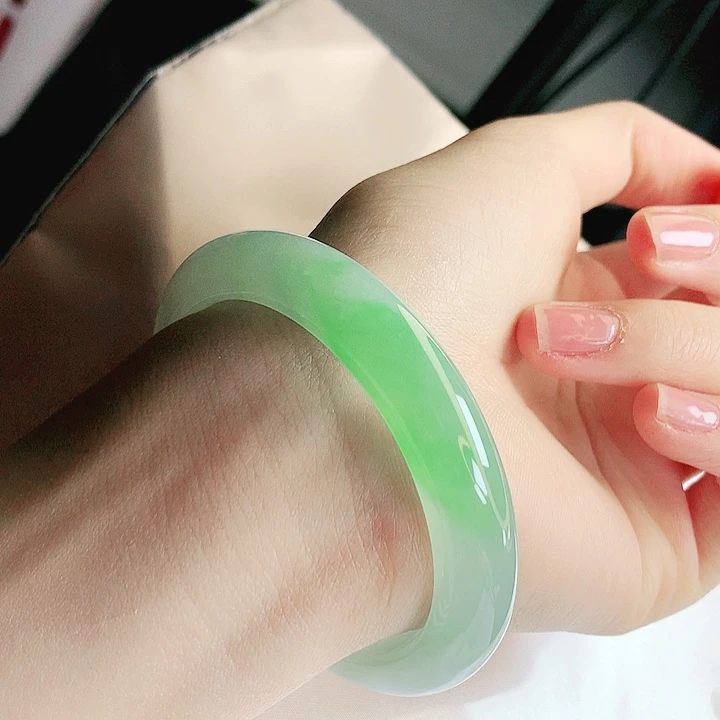 翡翠未镶嵌手镯缅甸天然a货翡翠手镯