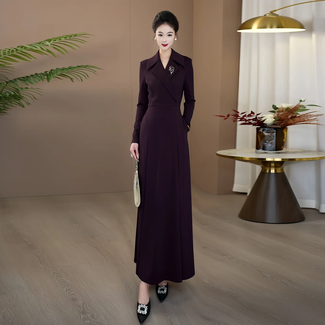 早秋简约气场十足富贵紫长裙2025秋季新款遮肉显瘦连衣裙180