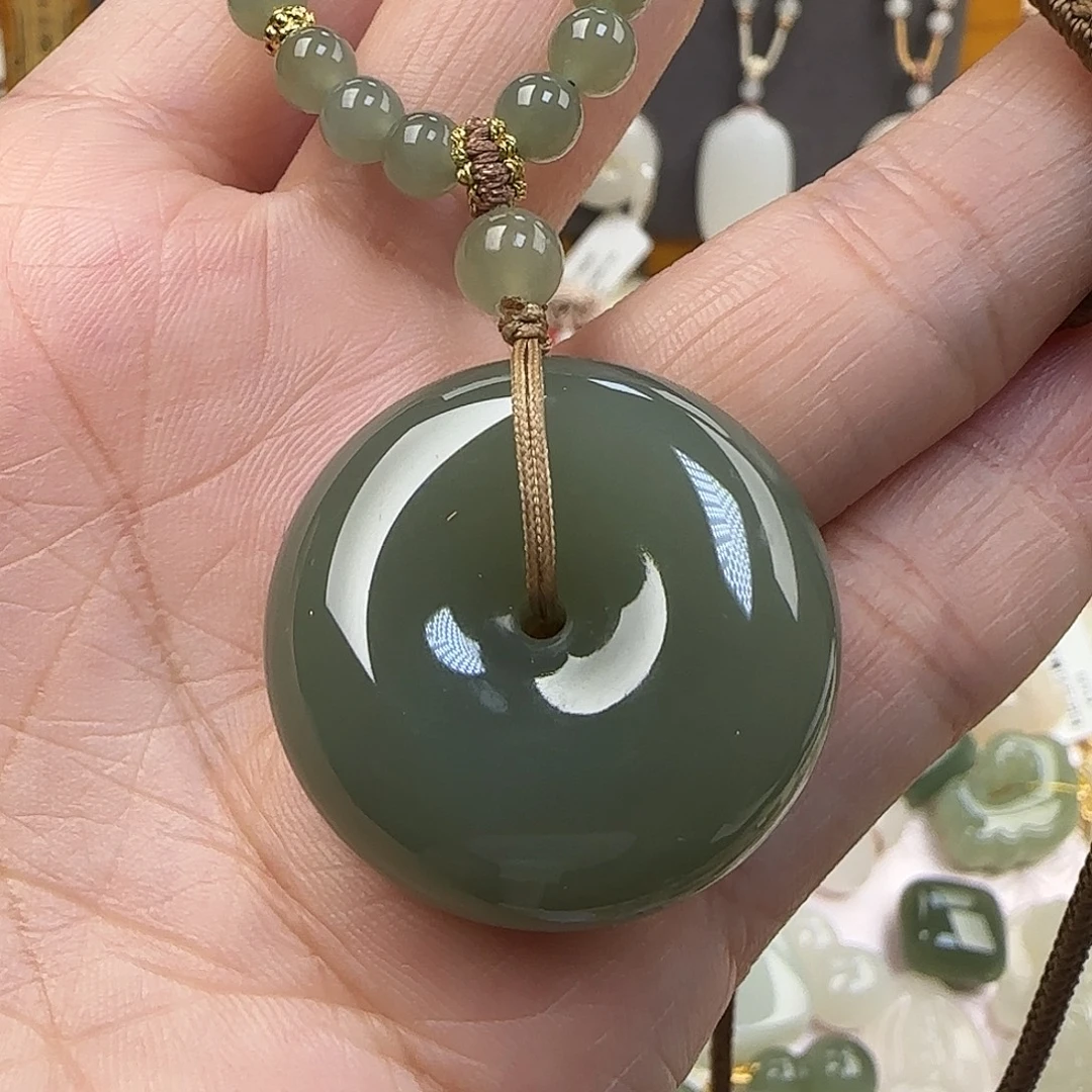 心***愿和田玉未镶嵌颈饰