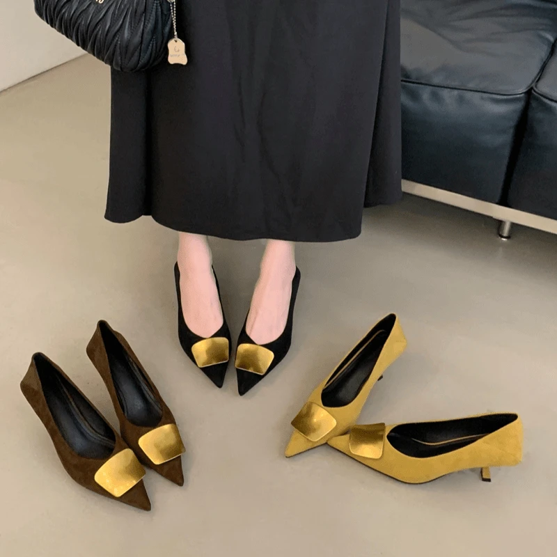 2025春季新款绒面尖头金属扣饰高跟鞋时尚百搭网红小众细跟单鞋女